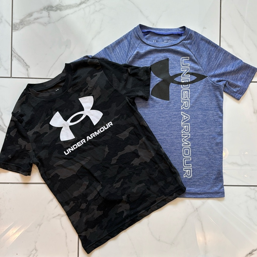 2 boys Under Armour short sleeve tees, size Youth Small